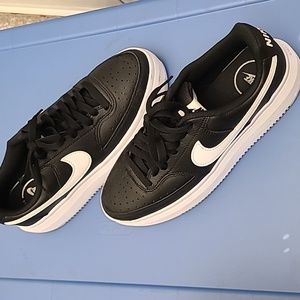Nike womens platform shoes